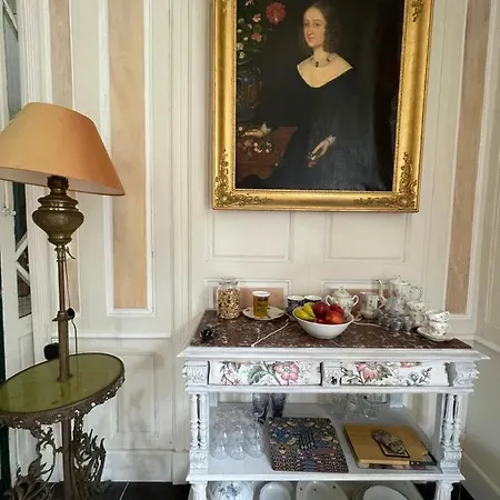 Chateau Du Theuil Bed & Breakfast