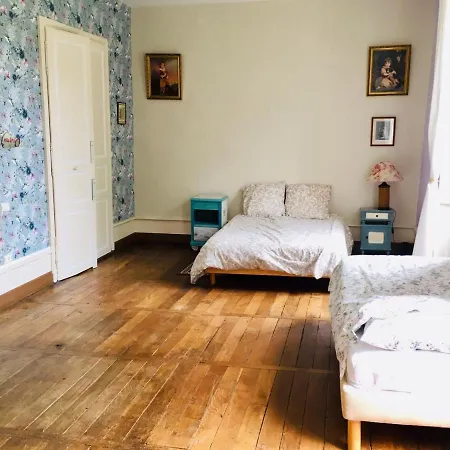 Chateau Du Theuil Bed & Breakfast